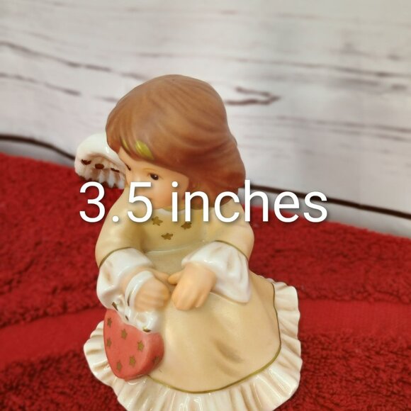 Goebel Hummel Annual Angel Figurine 2003 Limited Edition With Heart Design Chris - Picture 7 of 7